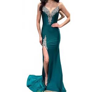 NEW PORTIA&SCARLETT strapless gown with crystals along the trim of the bodice in